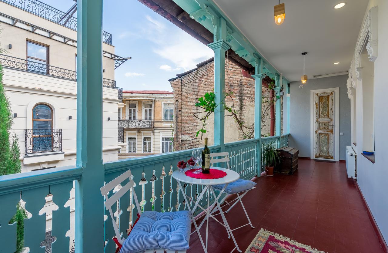 Gallery Apartment Tbilisi Exterior photo