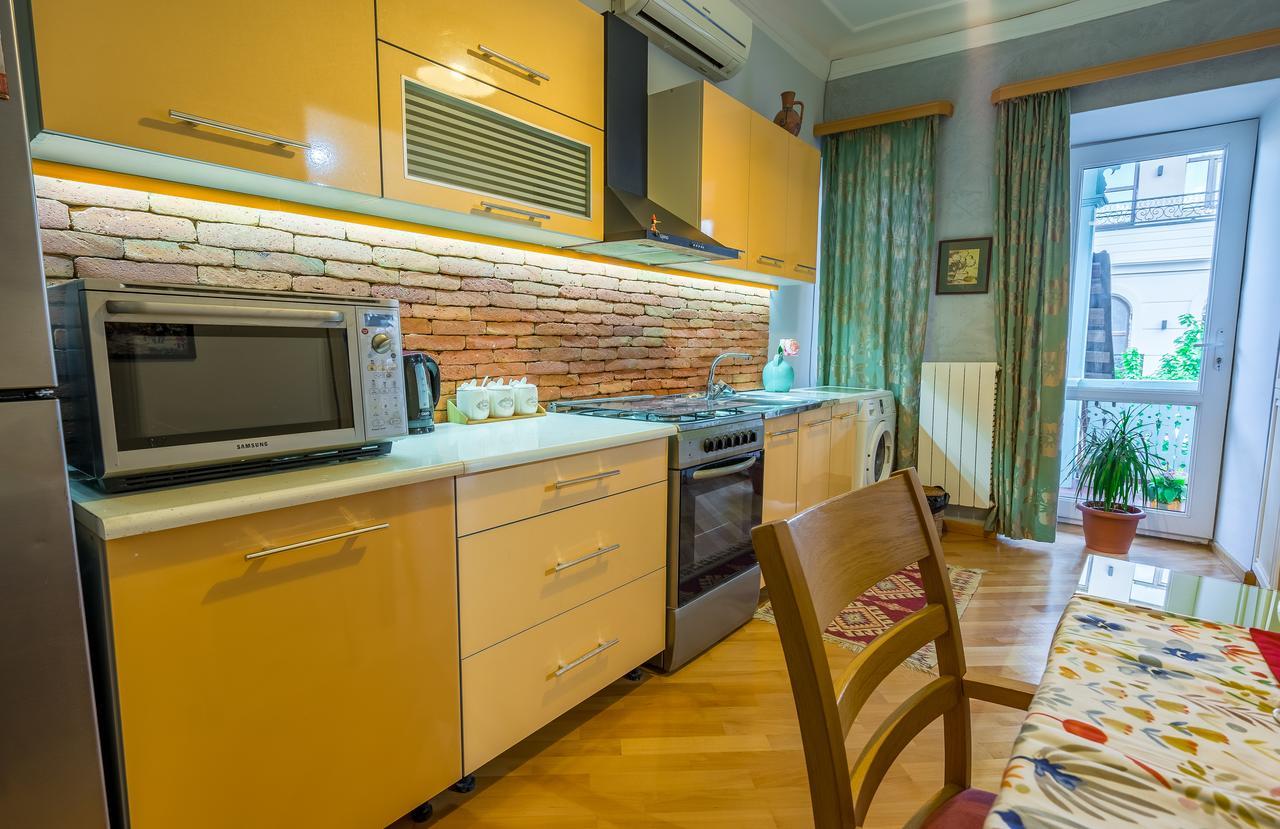 Gallery Apartment Tbilisi Exterior photo