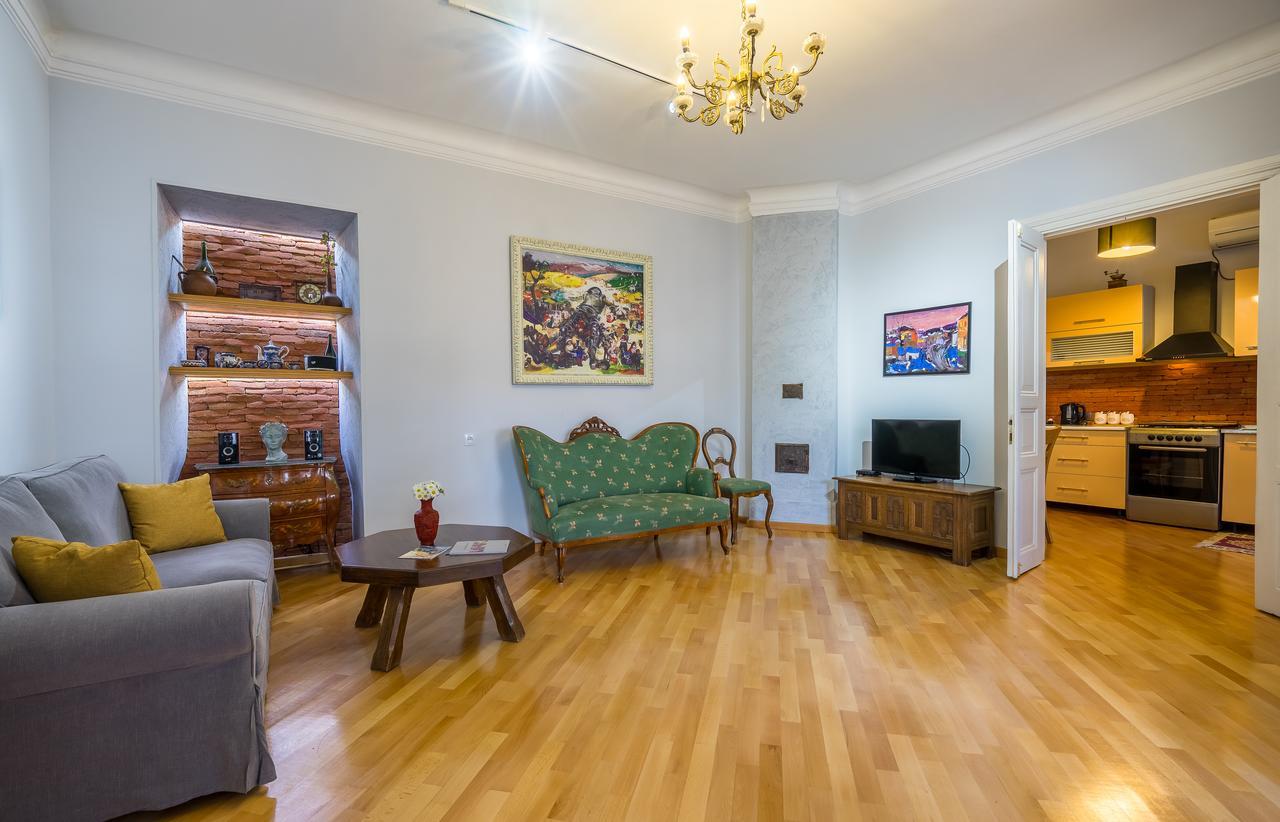 Gallery Apartment Tbilisi Exterior photo