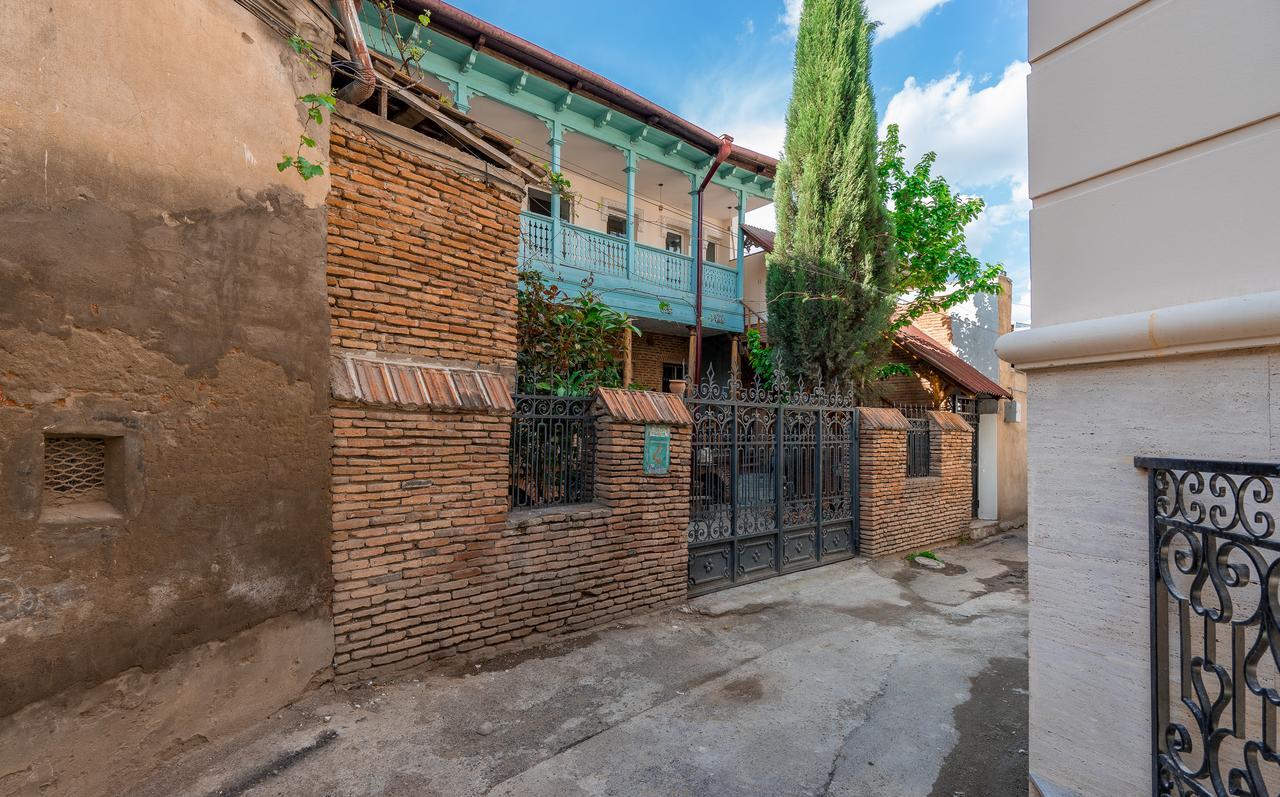 Gallery Apartment Tbilisi Exterior photo
